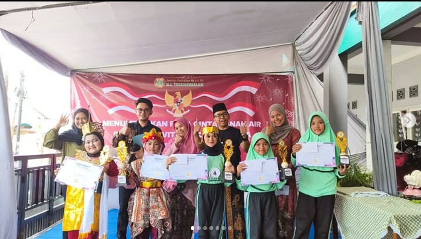 Lomba balap karung